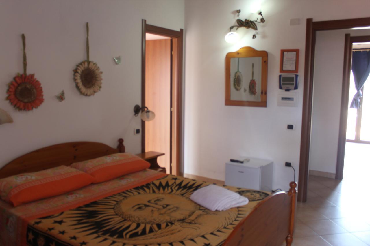 B&B Sotto Le Stelle Vacanze Bari Sardo Bagian luar foto